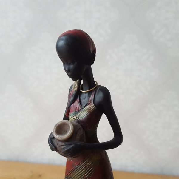 staty-figurin-afrikansk-flicka-med-en-kruka-7