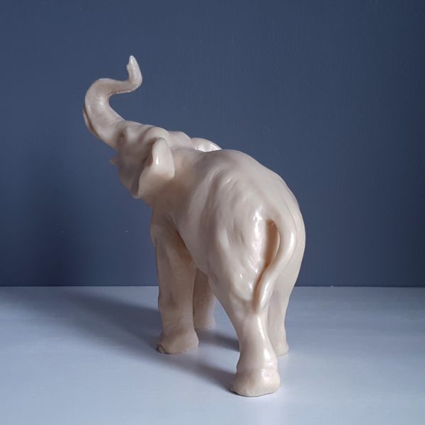 elefant-staty-benvitt-täljsten-4