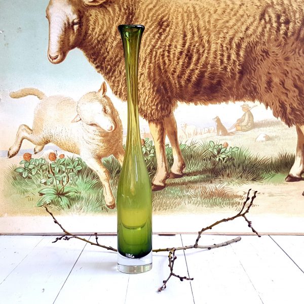 vas-olivgrön-glas-åseda-glasbruk-70-talet-1