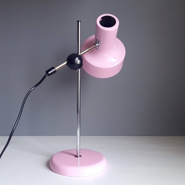 skrivbordslampa-rosa-metall-bofa-retro-4