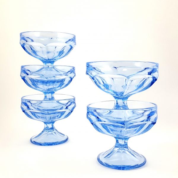 coupeglas-5-stycken-blått-pressglas-eda-glasbruk-2