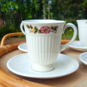 kaffekopp-briar-rose-wedgewood-of-etruria-&-barlaston-england-1