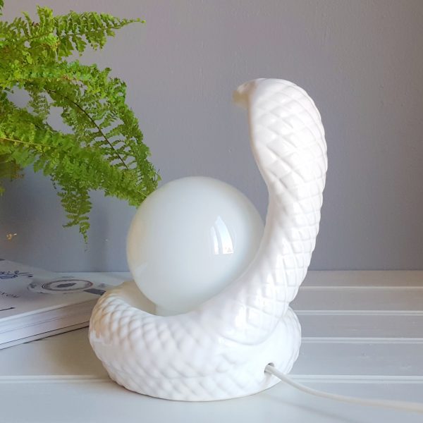 kobralampa-vit-glas-keramik-80-talet-6