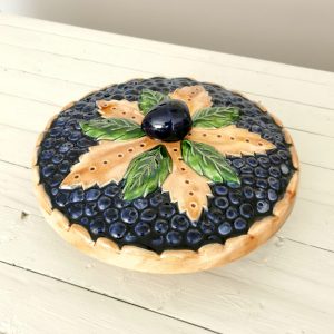 pajform-med-lock-blåbär-stengods-2