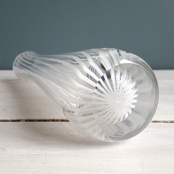 vas~vita~linjer~full~chrystal~skruf~sweden~8